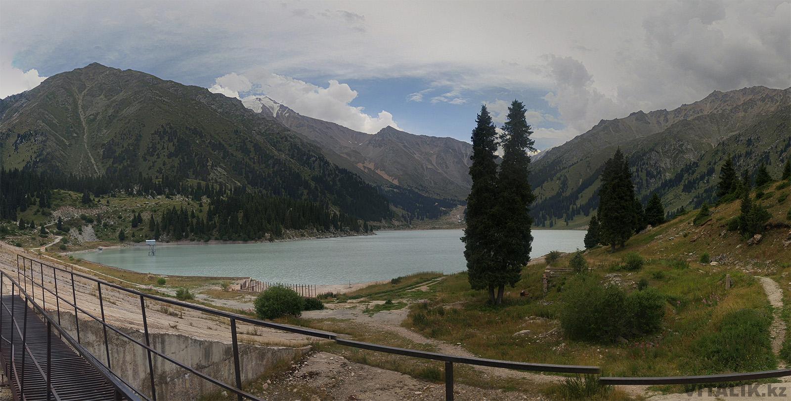 большое алматинское озеро панорама