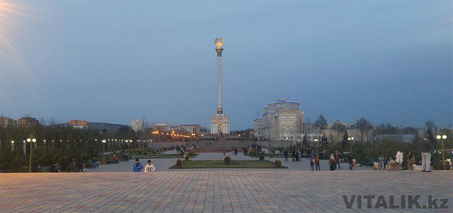 Герб Таджикистана Душанбе