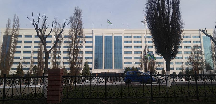 Здание проспект Улугбека Ташкент