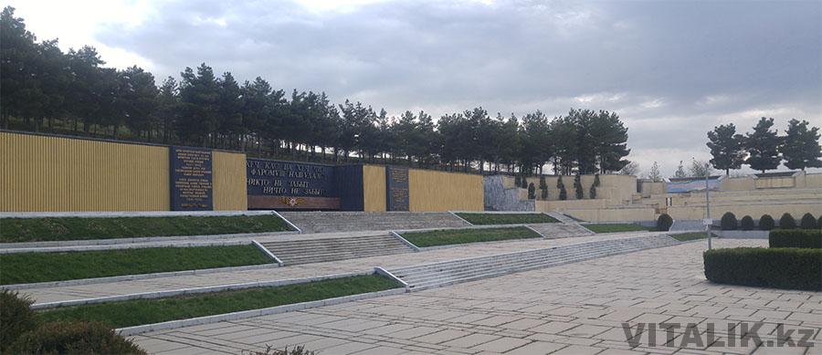 Мемориал Победы Душанбе панорама