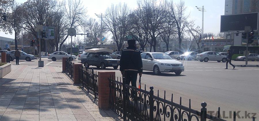 Полицейский в Ташкенте