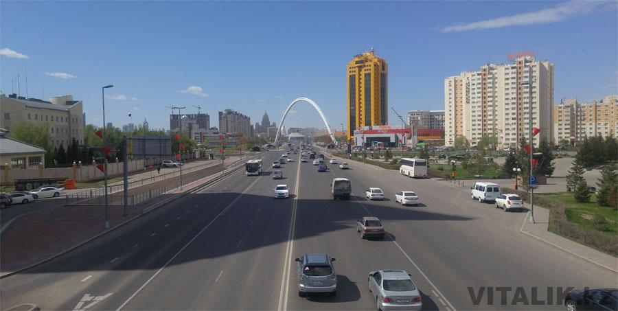 Мост на улице Александра Бараева